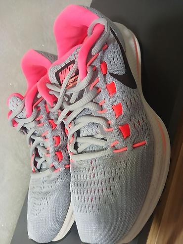 celika: Nike Air Zoom Vomero 12 – ženske patike za trčanje - Veličina: na — 1
