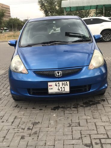 продам фит: Honda Fit: 2005 г., 1.3 л, Вариатор, Бензин, Хетчбек