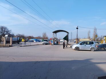 сдается дом под бизнес: Дом, 70 м², 4 комнаты, Собственник, Старый ремонт