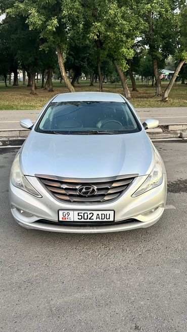 tayota runx: Hyundai Sonata: 2011 г., 2 л, Автоматические, Газ, Седан
