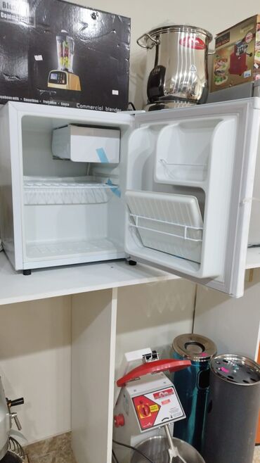 mini soyuducular: Новый Холодильник