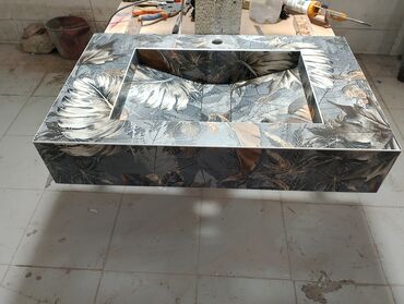 Çanaqlar, tülpanlar: Mərmər görünümlü monolit lavabolu banyo tezgahı - Material — 14
