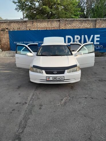 силиндор: Toyota Camry: 2001 г., 2.2 л, Автомат, Бензин, Седан