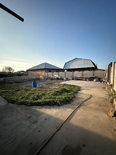 Продажа коттеджей и домов: 🏘️ Продается дом 92 кв.м 119000 $ 📍Ак -ордо 3, рядом — 3