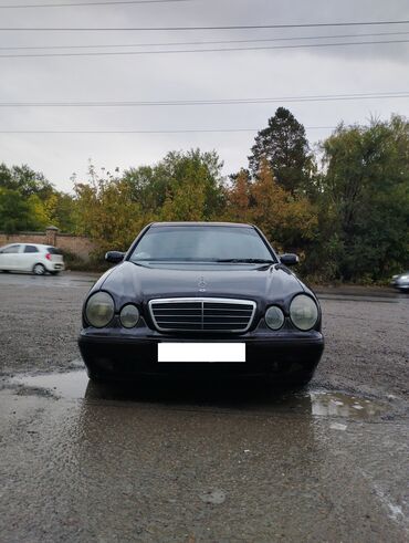набор ключей для автомобиля в чемодане: Mercedes-Benz E-Class: 2001 г., Седан