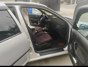 электро машине: Volkswagen Golf: 1999 г., 1.6 л, Автомат, Бензин, Хэтчбэк — 9