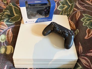 ps5 controller qiymeti: Sony PlayStation 4 Pro (ağ rəng) oyun konsolu dəsti - Model: PS4 Pro
