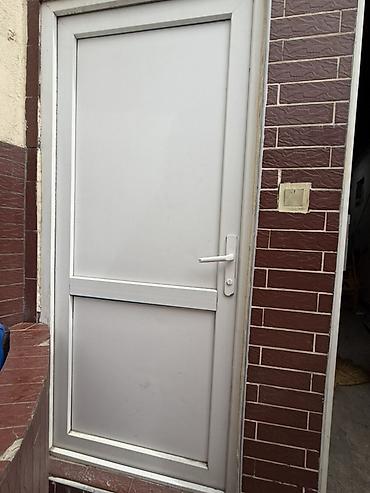 plasdik qapi pencere: Endirim olar. 130manat. 1cütü resotqa ile birlikde. Ümumi 2 eded qapı — 1