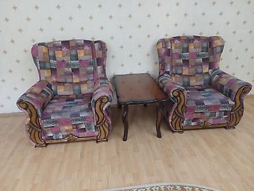 Divan və masa dəstləri: Klassik üslubda yumşaq mebel dəsti - Tərkibi: 3 yerlik divan + 2 ədəd — 2
