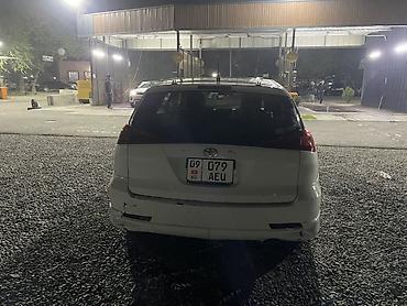 аренда toyota ipsum: Toyota Caldina: 2004 г., Бензин, Хэтчбэк — 3