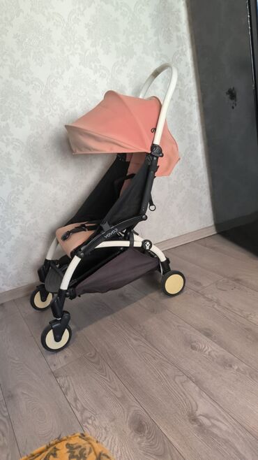 Araba-beşiklər: Klassik gəzinti arabası