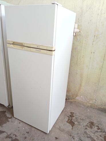 gəncə soyducu: 2 qapılı Indesit Soyuducu Satılır, rəng - Ağ