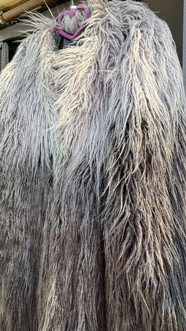 Paltolar: Qara boz tuklu mont. Geyinilmeyib, dubaydan alinma maldir, cox -da lalafo.az — 3 Paltolar: Qara boz tuklu mont. Geyinilmeyib, dubaydan alinma maldir, cox — 3