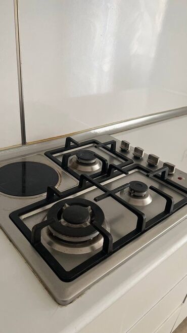 Uzunmüddətli kirayə mənzillər: Aile olsa qiymetde endirim ola biler. Bakı şəhərində, “Melissa Park” — 16