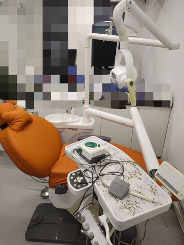 стоматологическая установка: Продаю установку б/у.
Модель TJ2688.
легкий и в разборке и сборке