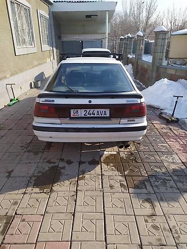 Mazda: Mazda 626: 1989 г., 2 л, Механика, Бензин, Седан — 3