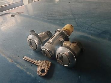 Auto delovi: Brave vrata i brava gepeka Lada 2107 Riva,2105 br.1. Očuvane, skinute — 6