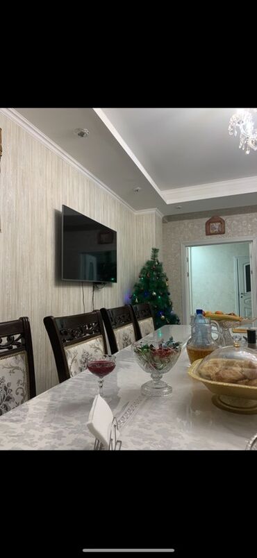 купить стол и стулья для столовой: Стол и стул для зала, Б/у, Самовывоз, цвет - Коричневый