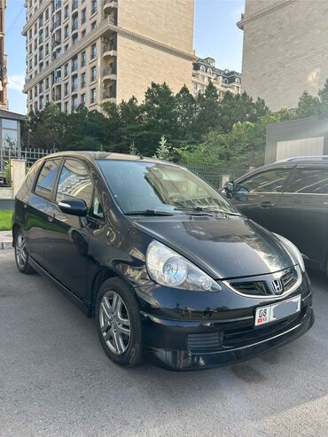 Honda: Honda Jazz: 2006 г., 1.4 л, Типтроник, Бензин, Хэтчбэк