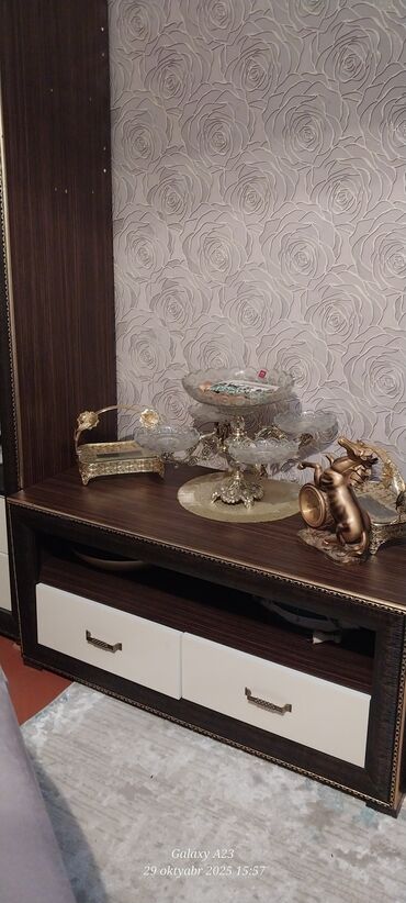 тумба под телевизор в баку: Düz TV altlığı, Polkalı, Laminat