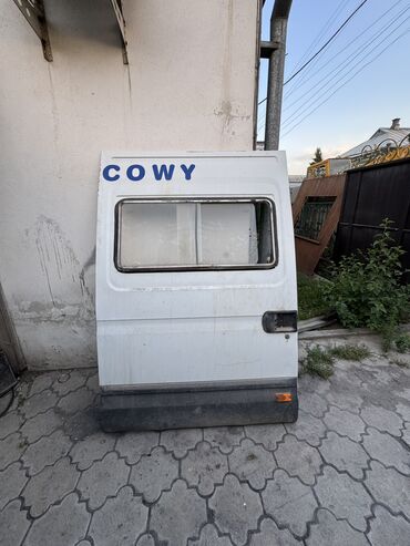 Двери и комплектующие: Дверь Комплект Iveco, Б/у, Оригинал — 3