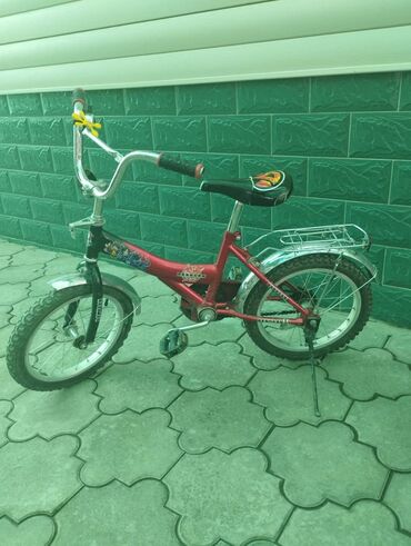 велики детские: Детский велосипед с 3 до 7 лет также есть маленькие колеса, чтобы