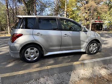 e klass: Toyota Ist: 2003 г., Автомат, Бензин, Хэтчбэк — 3