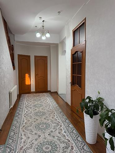 жер уй бишкек сатылат: На продаже 2х этажный Дом 🏡😍 📍Адрес: Таш-Добо (Воронцовка) Полтора — 9