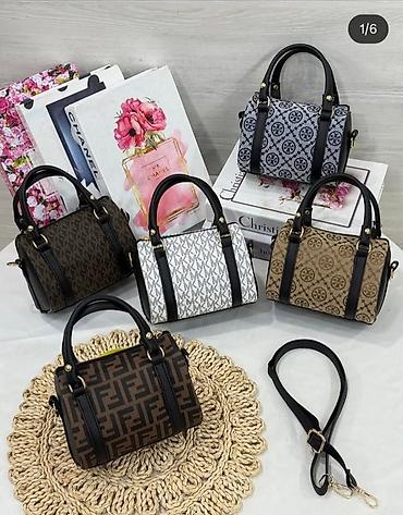 Çantalar: Əl çantası, Louis Vuitton — 3