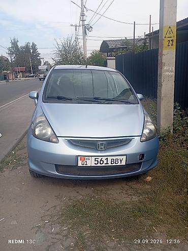 Honda Jazz: 2003 г., 1.3 л, Механика, Бензин, Хэтчбэк