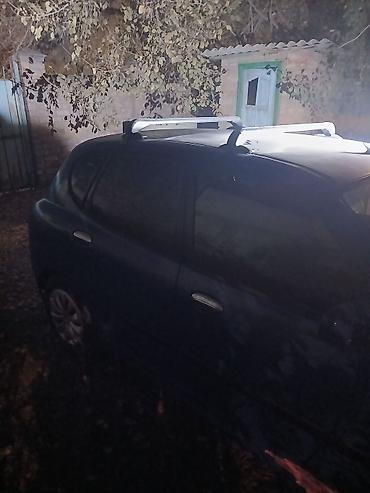 арзан матиз 1: Daihatsu Sirion: 2002 г., 1.3 л, Кол менен иштөөчү, Бензин, Хетчбек — 9