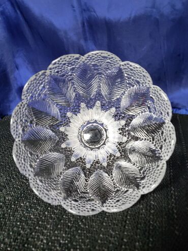 Činije: Bombonijera nova kristal,led kristal nemacka 80te na lalafo.rs — 7 Činije: Bombonijera nova kristal,led kristal nemacka 80te — 7