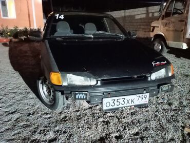 дом на колесо: Автомобиль ВАЗ-2114 "Самара-2" с кузовом хэтчбек. Оснащен передним