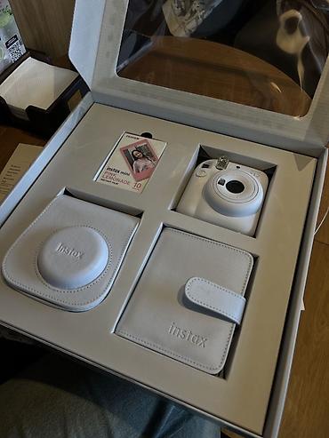 mini mikser: Fujifilm Instax Mini 12 seti - Rəng: ağ - Qutu tərkibi: - Instax — 1