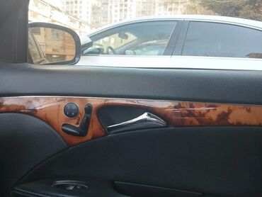 bmw 3 серия 320cd: Mercedes-Benz E 320: 3.2 l | 2003 il Sedan