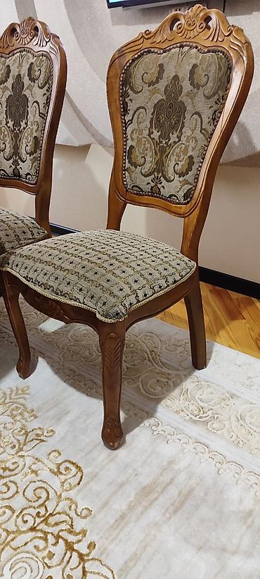 Masa və oturacaq dəstləri: Qonaq otağı üçün, Açılmayan, Dördbucaq masa, 8 stul — 8