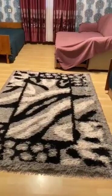 сдаю дом: Сдаётся комната на троих, только для девушек, в двухэтажном доме