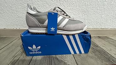 шлепанцы adidas: Adidas SL 72 — классические кроссовки из линейки Originals. - Модель — 1