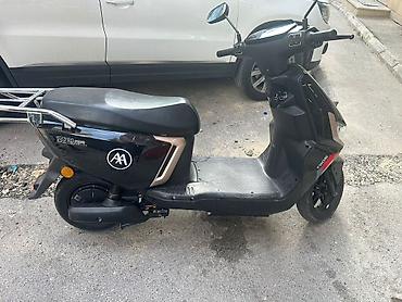 Mopedlər,skuterlər: - F806, 2100 km — 9