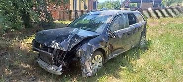 branik: KOMPLET AUTO U DELOVIMA ZA AUDI A4 OD 2001. DO 2005. GOD. | Far — 3