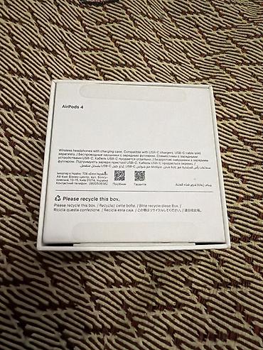 ag qulaq: Məhsul: şarj qutusu “AirPods 4” Komplekt: - Qulaqlıqlar üçün şarj — 4