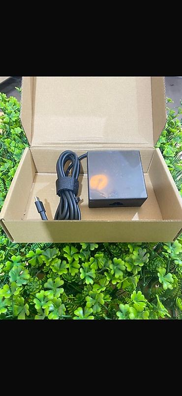 adaptor başlığı: USB‑C noutbuk adapteri/şarj cihazı - Giriş: AC 100–240V, 50/60Hz — 1