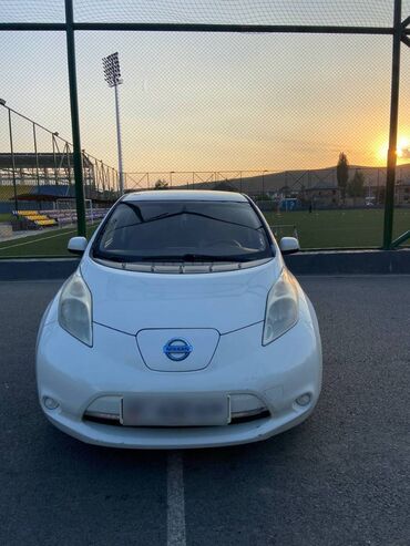 Nissan: Nissan Leaf: 2014 г., 0.1 л, Автомат, Электромобиль, Хэтчбэк — 2