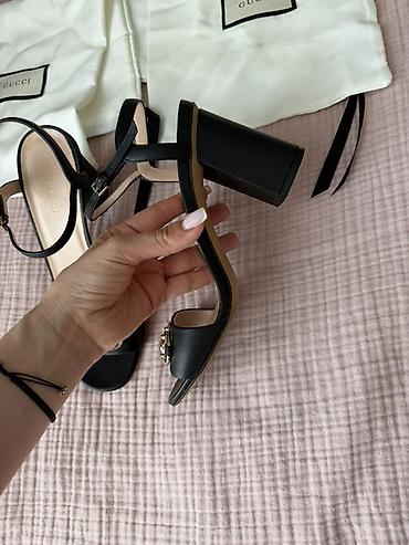 Basanoşka və səndəllər: Gucci, Ölçü: 36, rəng - Qara, İşlənmiş — 4