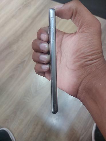 samsung a3 2017 satilir: Samsung Galaxy A3 2016, 16 GB, rəng - Qara, İki sim kartlı — 5