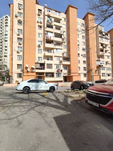 Köhnə tikili: Bakı, 2 otaqlı, Köhnə tikili, m. Həzi Aslanov, 60 kv. m — 12