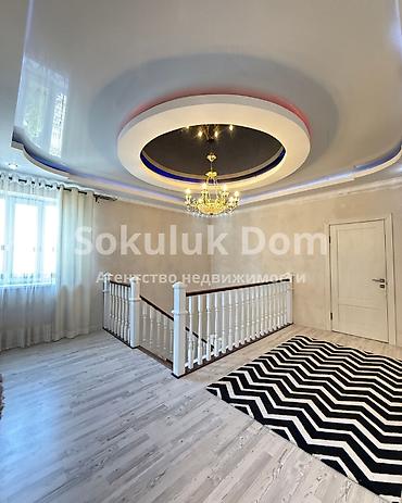 двухуров: 🏠Продается дом в с. Сокулук 🟡Комнаты: 4 🟡Участок: 7 соток 🟡Отопление — 10