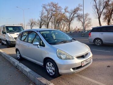 Honda: Honda Fit: 2003 г., 1.3 л, Вариатор, Бензин, Хэтчбэк