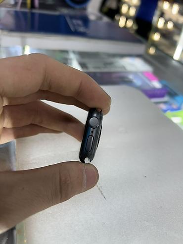 apple watch charger: В идеальном состояние акб 81% память 32 торг имеется Смарт‑часы в — 2