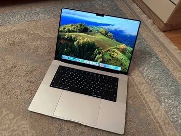 apple notebook baku: 16 inch Macbook pro M1 . cycl cout 100 hec bir problemi yoxdur rengi